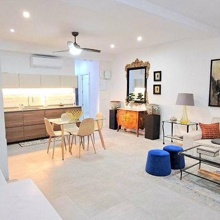 Ferienwohnung New! Renovated, Centrally Located, Private Entrance, Terrace Valencia Exterior foto