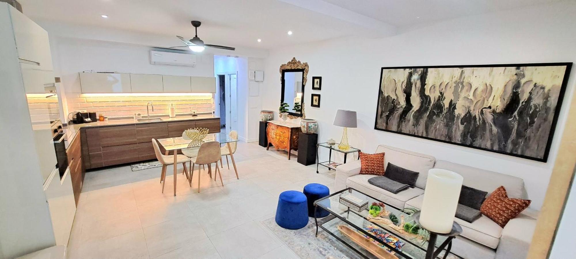 Ferienwohnung New! Renovated, Centrally Located, Private Entrance, Terrace Valencia Exterior foto